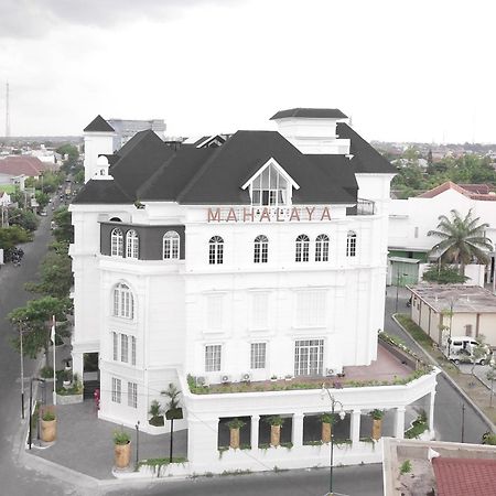 Mahalaya The Legacy Hotel Surakarta  Exterior photo