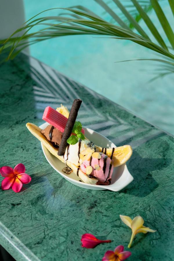 Mahalaya The Legacy Hotel Surakarta  Exterior photo