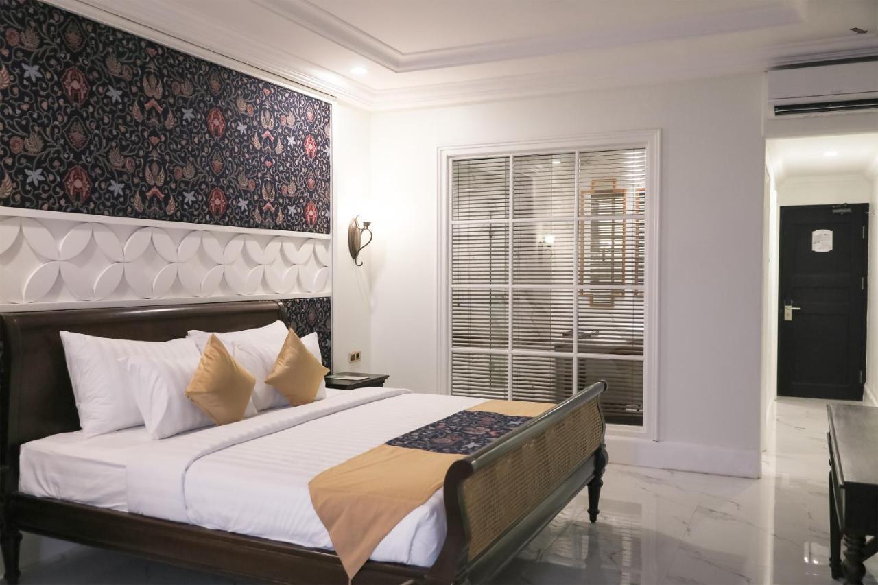 Mahalaya The Legacy Hotel Surakarta  Exterior photo